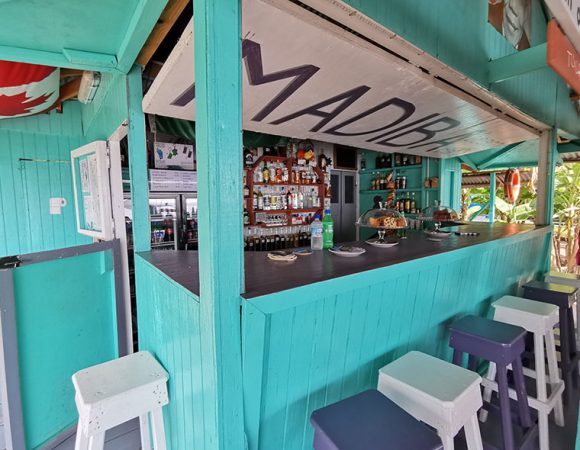 Restaurants & Bar Hopping